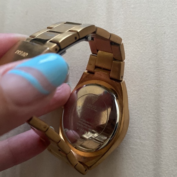 GUESS WOMEN’S WATCH - Picture 3 of 7